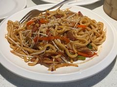 牛肉炒乌冬-港久茶餐厅(鹭洲里店)