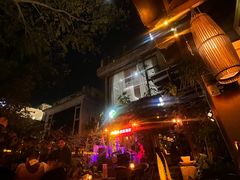 -城墙外BAR