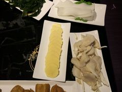 -唯爱KTV聚会餐厅(仙林东城汇店)