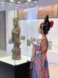 点击看大图 -美云庭古装·格格服汉服·京城旅拍(北京店)