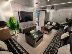 -玩坞轰趴馆·户外团建聚会主题生日派对馆(世豪广场店)