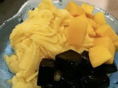 芒果先打-佰搭果·广式茶餐厅(西华路店)
