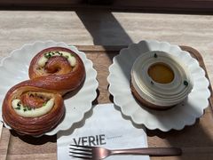 -VERIE BAKEHOUSE