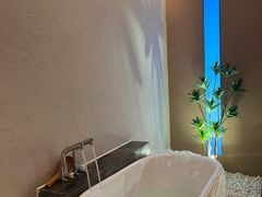 -快乐大桶水养生足浴SPA(前兴路店)