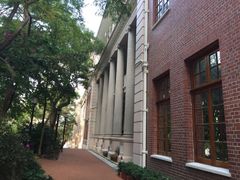 -香港大学