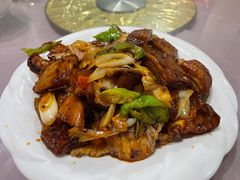 -金卯白肉罩火烧