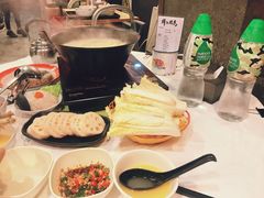 -鲜入围煮花胶鸡海鲜火锅