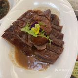 我又来了两块 三块肉 两碗饭 舒服！店内位置很大