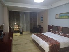 -莱西华玺大酒店
