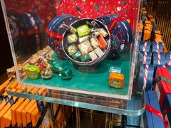 -VENCHI 闻绮(上海佛罗伦萨小镇店)