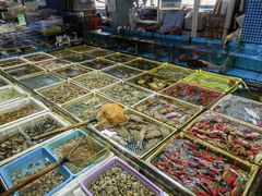 -霞涌市场海鲜摆卖区