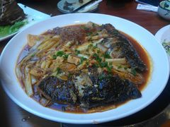 -闯关东东北农家菜(崂山石老人店)