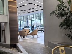 -上海宝宁宝马4S店