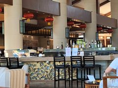 -亚龙湾喜来登·美景台大堂吧