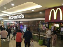 等位区-麦当劳(漳州万达店)