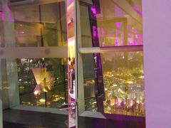 -OZONE 顶楼酒吧(香港丽思卡尔顿酒店)