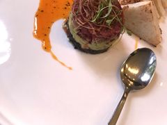 牛肉塔塔配牛油果黑橄榄酱-Solo(衡山路店)