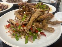 -余杨鸭鸭餐厅