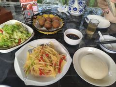 -知鱼轩