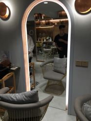 -苏豪路易士·嘉玛发廊