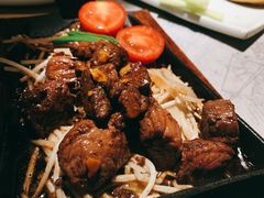 -穹六人间 people 6(岳阳路店)
