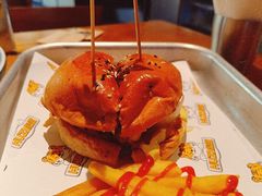 -HUZI虎滋精酿餐吧(京西大悦城店)