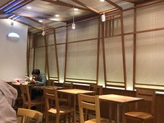 靠窗位-小满手工粉(上海品尊国际店)