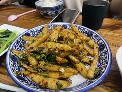 -蜗牛小馆醉乡民谣云南菜(惠新西里店)
