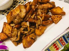 风味馕炒肉-阿拉丁新疆风味餐厅·清真(罗廊巷店)
