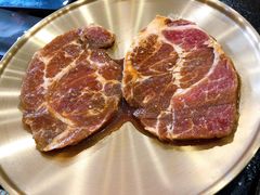 -臻牛烤肉