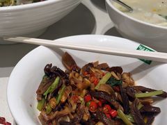 -绿草地·湘菜(7mall店)