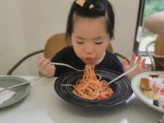 -露露家咖啡店