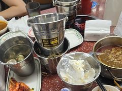 -四囍码头海鲜烧烤自助火锅(外滩南京东路悦荟广场店)