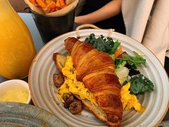 -玲婧胡同·生日蛋糕·餐厅(嘉里城店)