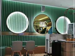 -奈雪的茶(亨特国际广场店)