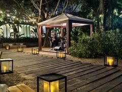 -三亚艾迪逊酒店·海滩烧烤 BARBACOA·现场乐队·浪漫晚餐·烧烤海鲜