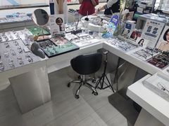 -视野联行眼镜蔡司·依视路官方授权店(顺城店)