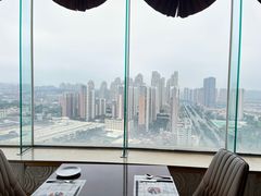 -荣誉国际酒店-云顶旋转餐厅