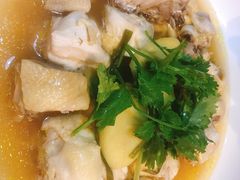 养生童子鸡-虾弄弄海派小龙虾·牛羊蝎子火锅