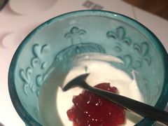 草莓酸奶-HELLO MUSAE 拾光缪斯餐厅·纯正希腊风味(苏州中心店)