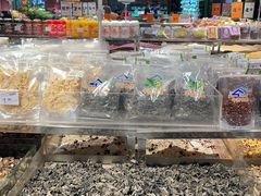 -中百仓储超市有限公司(越秀星汇维港店)
