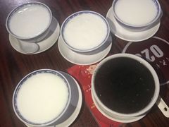 -周大娘牛乳(旧寨古村总店)