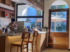 -Reset Coffee 与海咖啡