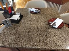 -怡咖啡海鲜自助餐厅(浦东香格里拉店)