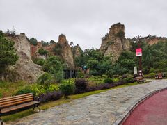 -彩色沙林风景区