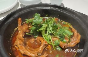 Duck Feet Stew That Makes You Jump from Spicy