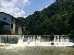 -大围山峡谷漂流