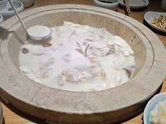 -渔珺石锅鱼·云南菜(天泽街店)