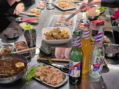-马路牙子烧烤音乐酒馆(望京店)