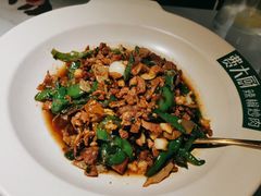 -费大厨辣椒炒肉(高铁吾悦广场店)